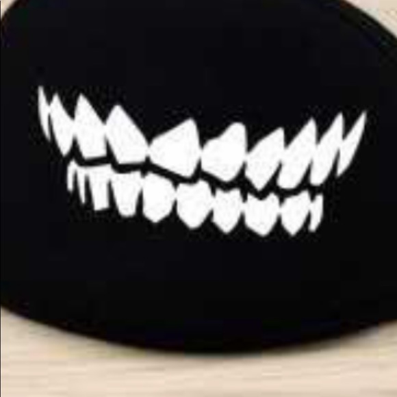 Masks - Picture 9 of 12